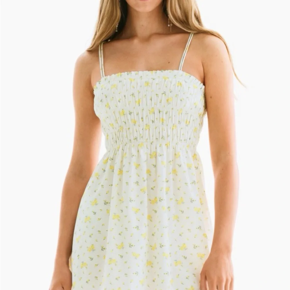 Bundle of Two Smocked Bodice Cotton Dresses H&M - Picture 5 of 14